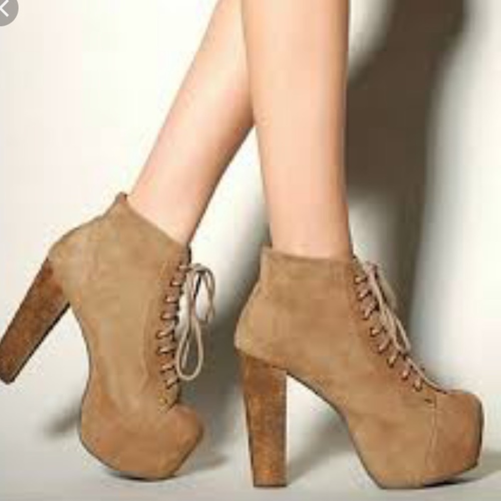 Jeffrey Campbell Lita boot in Taupe! Never worn!